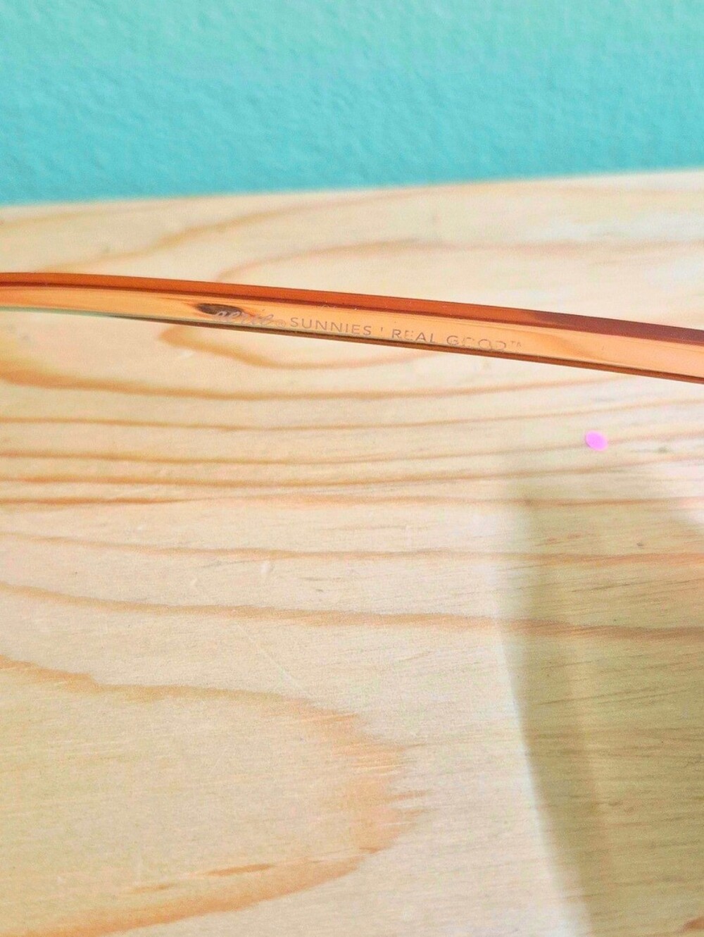 Aerie Skinny Oval Sunglasses – Translucent Peach / Amber - Picture 4 of 5